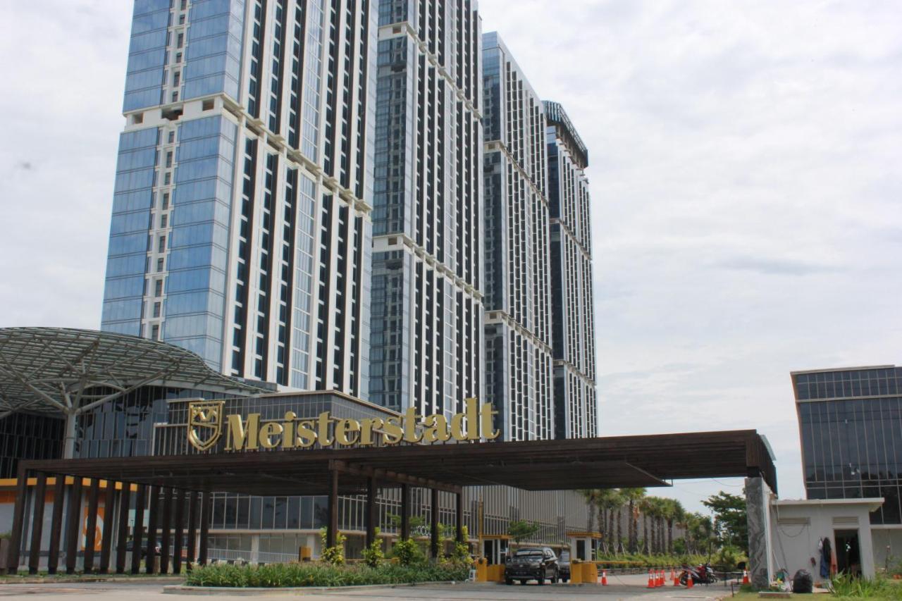 Galeno Pollux Habibie Batam